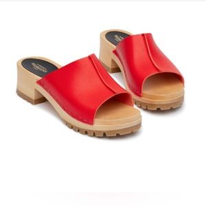 Swedish Hasbeens EU size 37/US 7 Ann Low cherry red clog mule NWT new in box!!